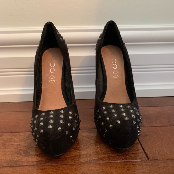 Studded stilettos - Picture 2 of 3